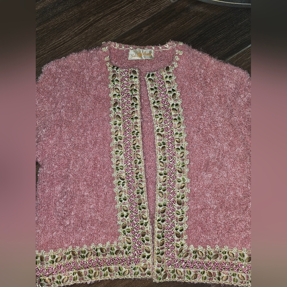 VINTAGE SAKS FIFTH AVENUE PINK SWEATER EMBELLISHED DETAIL NO SIZE CARDIGAN - Picture 3 of 14